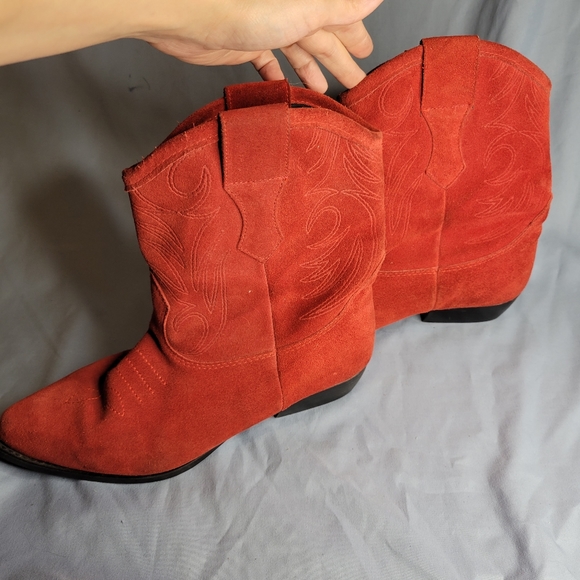 Women's Red suede Leather cowgirl boots - Picture 7 of 15